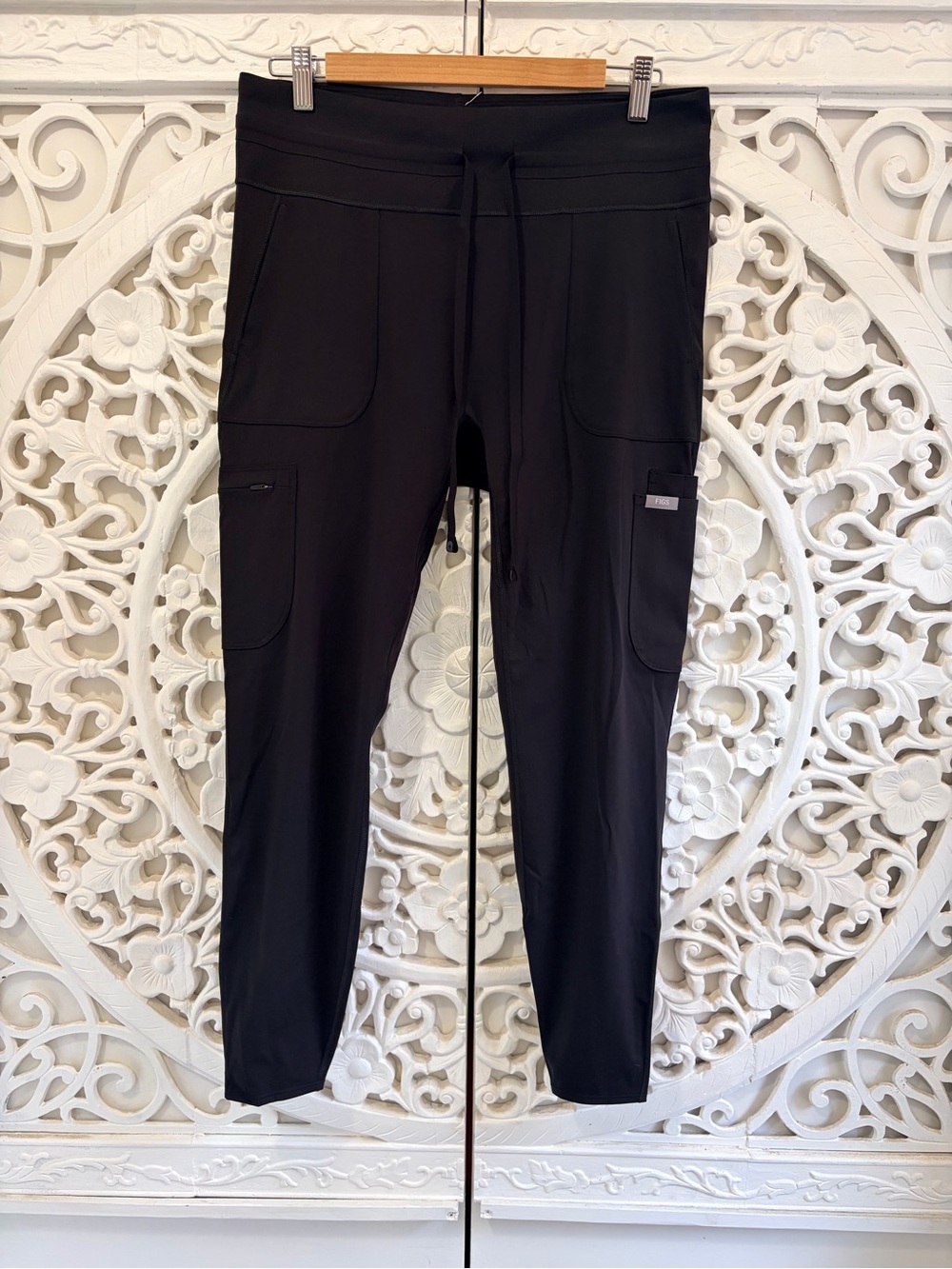 FIGS Women’s Skinny Leg Scrub Leggings Black XL NWT